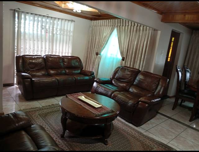 3 BEDROOM HOUSE FOR SALE IN MANDELA PARK